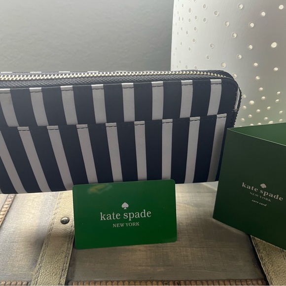 Kate Spade Navy and White Striped Wallet - Picture 5 of 6